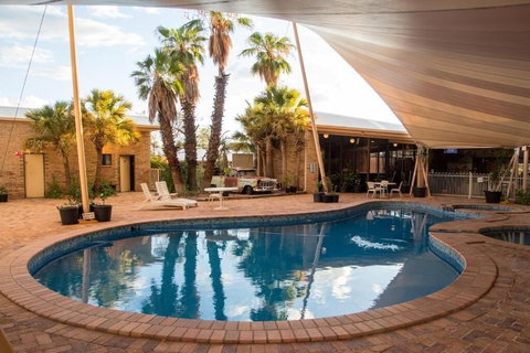 Longreach Outback Adventures - Inverell Accommodation 6