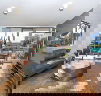 Maroubra magic 105i - Inverell Accommodation