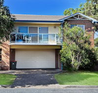 Sandy Shores 1 / 3 Messines Street