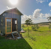 Live Big in The Gurdies Tiny House with a View - Inverell Accommodation