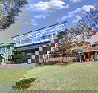 Neptunes Rest 55 Corrie Parade - Inverell Accommodation