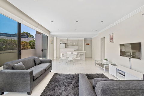 Shoal Bay Road Aura Apartments Unit 05 59 - Inverell Accommodation 3