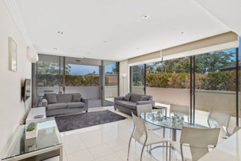 Shoal Bay Road Aura Apartments Unit 05 59 - Inverell Accommodation 0