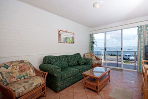 Shoal Bay Road Castaways Unit 04 17 - Inverell Accommodation 0