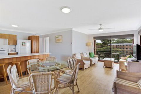 Promenade 12 / 8 Intrepid Cl Fantastic Waterfront Unit - Inverell Accommodation 0