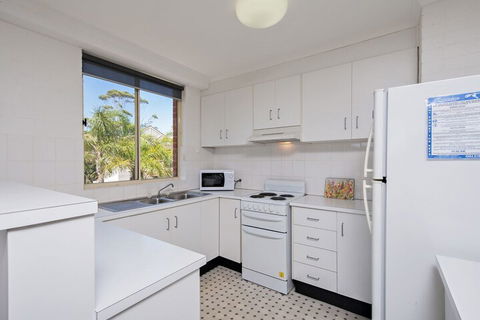 Seaspray, Unit 3/4 Intrepid Close - Inverell Accommodation 5