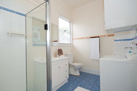 Harrys House 19 Achilles Street - Inverell Accommodation 1