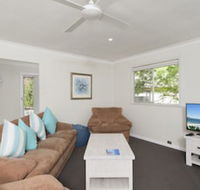Box Beach Retreat 29 Essendene Road