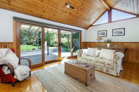 Abrahams On Bank - Inverell Accommodation 0