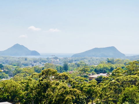 Hamptons By The Bay At Nelson Bay - Inverell Accommodation 1