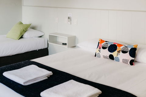 Finley Country Club Hotel Motel - Inverell Accommodation 3