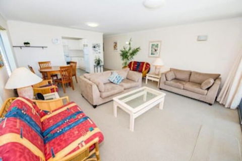 Sundeck Unit 6 Shoal Bay - Inverell Accommodation 3