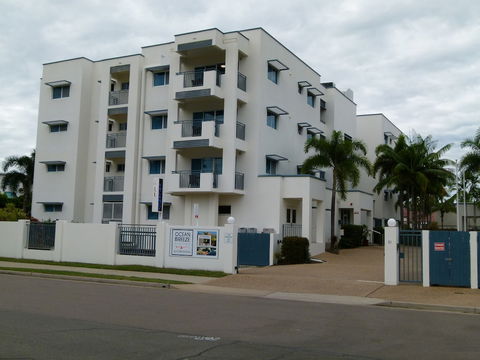 Madison Ocean Breeze - Inverell Accommodation 1