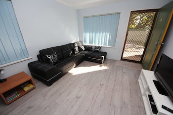 Dunbar Court Unit 4 At South West Rocks - Inverell Accommodation 0