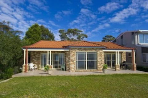Cook St. 4 Salamander Bay - Inverell Accommodation 1