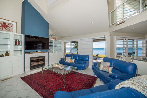 Waterfront Wonderland Foreshore Drive 41 - Inverell Accommodation 3