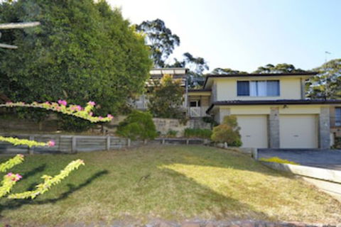 Pet Friendly Lentara St. 10 Fingal Bay - Inverell Accommodation 0