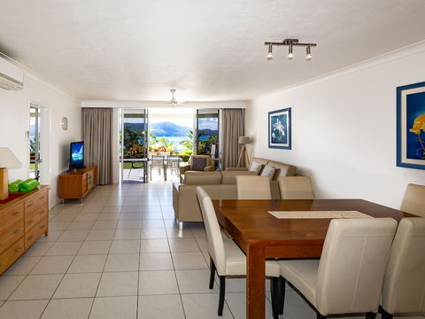 Lagoon 003 On Hamilton Island - Inverell Accommodation 3