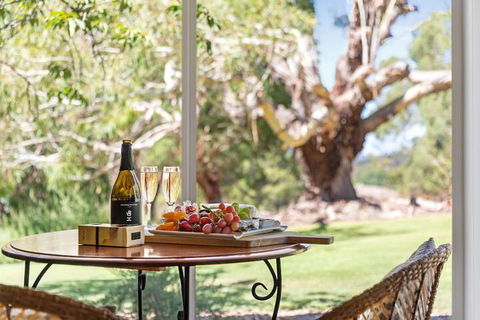 Adelaide Hills Retreats - Inverell Accommodation 4