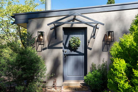 Adelaide Hills Retreats - Inverell Accommodation 2