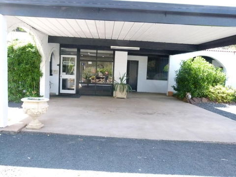 Azalea Motel - Inverell Accommodation 2