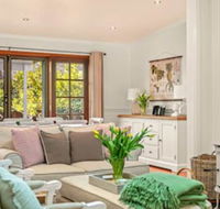 Frangipani House - Inverell Accommodation
