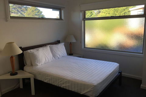 Aquawaters House By Barefoot Beach Stays - Inverell Accommodation 3