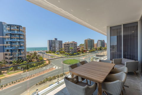 Astina Suites Forster - Inverell Accommodation 1