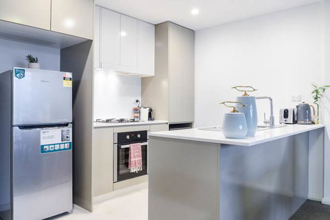 Charming & Spacious Living In A Serene Location - Inverell Accommodation 2