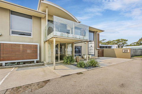 A Window On The Bay - Inverell Accommodation 2