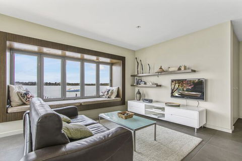 A Window On The Bay - Inverell Accommodation 4