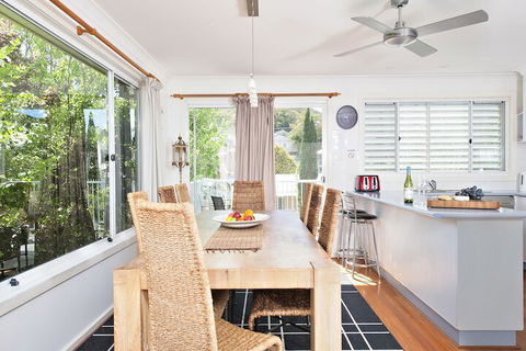 Shoal Bay Riggers - Inverell Accommodation 4