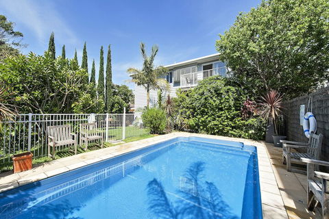 Shoal Bay Riggers - Inverell Accommodation 1