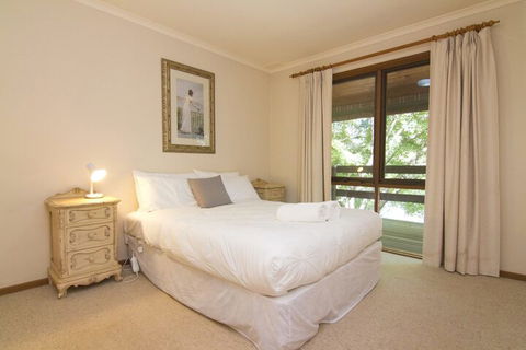 Alrima Lodge Bright - Inverell Accommodation 1