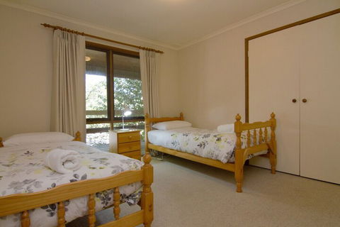 Alrima Lodge Bright - Inverell Accommodation 5