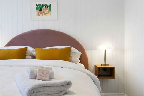 A PERFECT STAY Sunset Beach Riverside - Inverell Accommodation 2