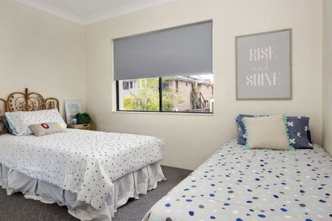 Anchored At South West Rocks - Inverell Accommodation 2