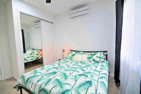 Isle Be Back Waterfront Luxury With Pool - Inverell Accommodation 5