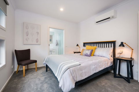 Albury Yalandra Apartment 5 - Inverell Accommodation 2