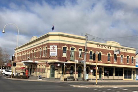 Royal Hotel - Inverell Accommodation 0
