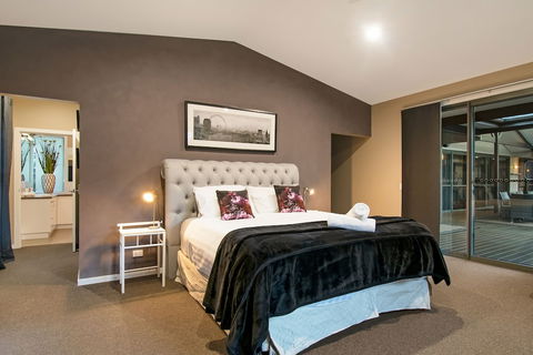 A PERFECT STAY - Lennox Unique Coastal Retreat - Inverell Accommodation 1