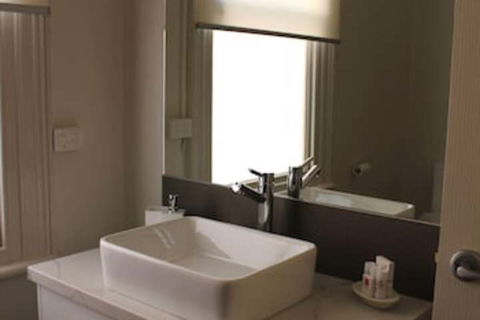Abbey View - Inverell Accommodation 3