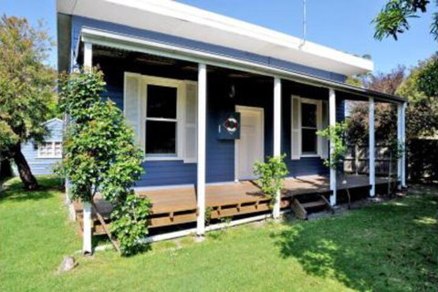 MY Fair Lady External Bathroom PET Friendly - Inverell Accommodation 0