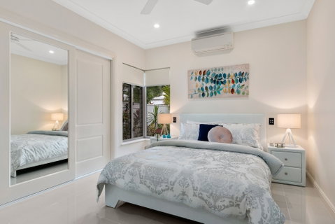 Luxury Living On The Beachfront - Inverell Accommodation 4