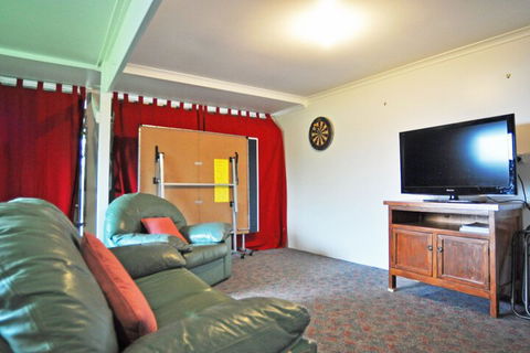 Aqua Escape On Anderson Free Wifi & Netflix PET Friendly - Inverell Accommodation 2
