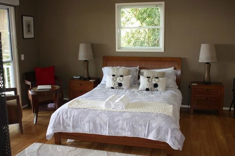 At Sunrise Cottages - Inverell Accommodation 7