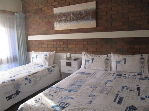 Barham Club Motor Inn - Inverell Accommodation 0