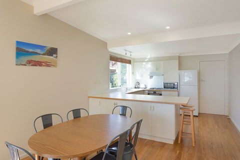 Surfside - Inverell Accommodation 4