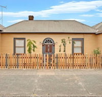 Robinson Cottage - Inverell Accommodation