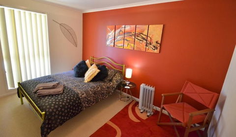 Art On Hart - Inverell Accommodation 3
